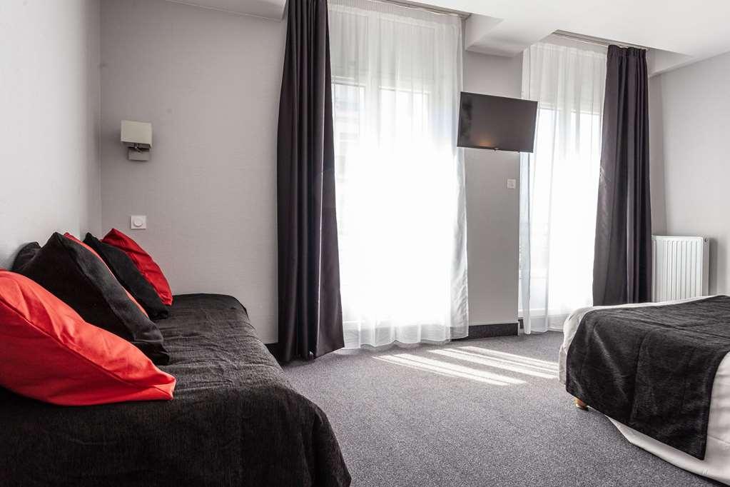 Campanile Grenoble Centre Gare Hotel Room photo