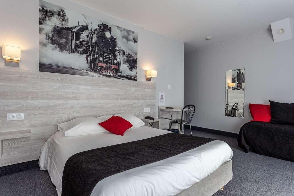 Campanile Grenoble Centre Gare Hotel Room photo