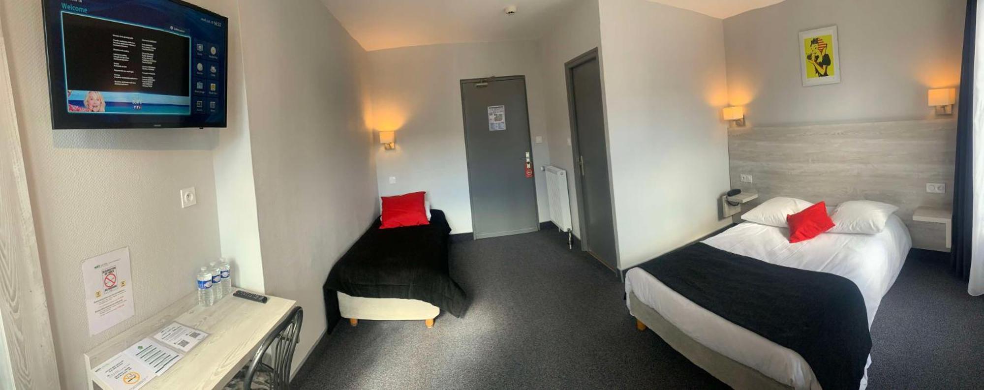 Campanile Grenoble Centre Gare Hotel Exterior photo